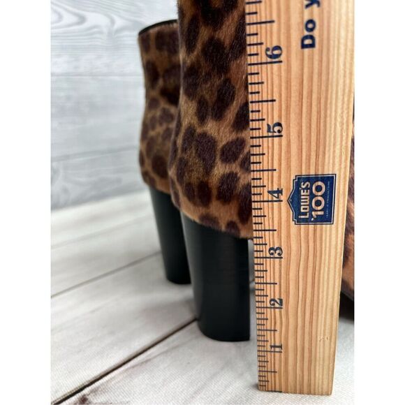 Nine West Womens  Faux Fur animal print   Ankle Boots Brown size 8 - Picture 4 of 9
